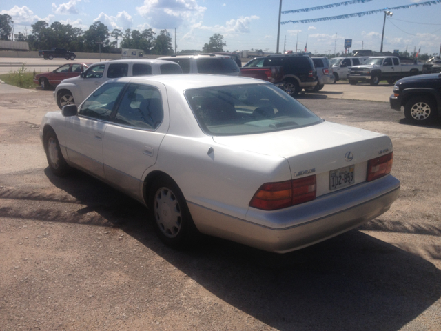 1995 Lexus LS 400 Base