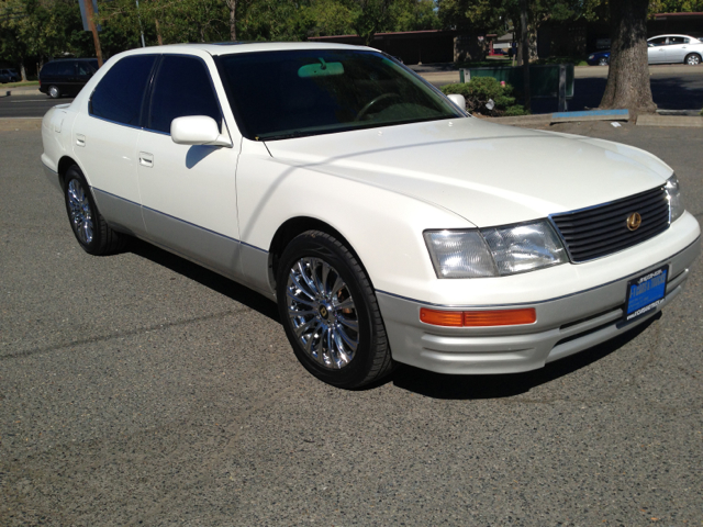 1996 Lexus LS 400 Base