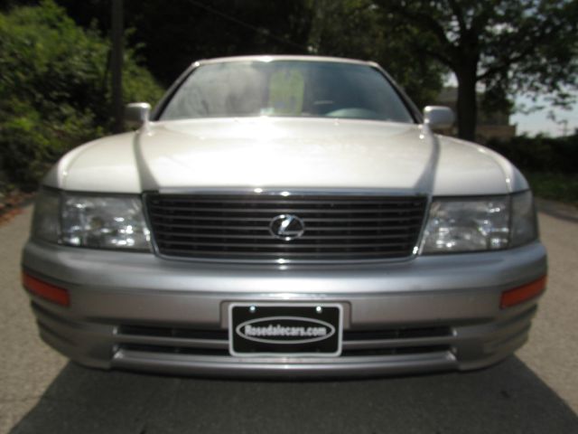 1996 Lexus LS 400 Base