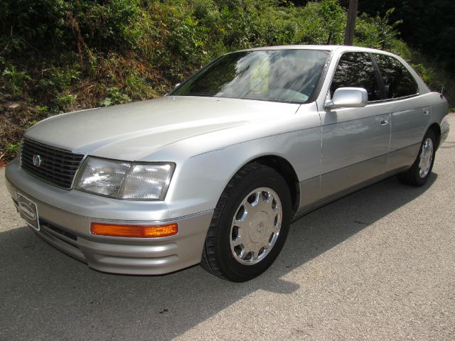 1996 Lexus LS 400 Base