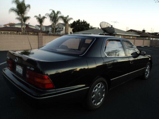 1996 Lexus LS 400 Base