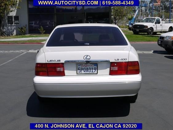 1997 Lexus LS 400 Base