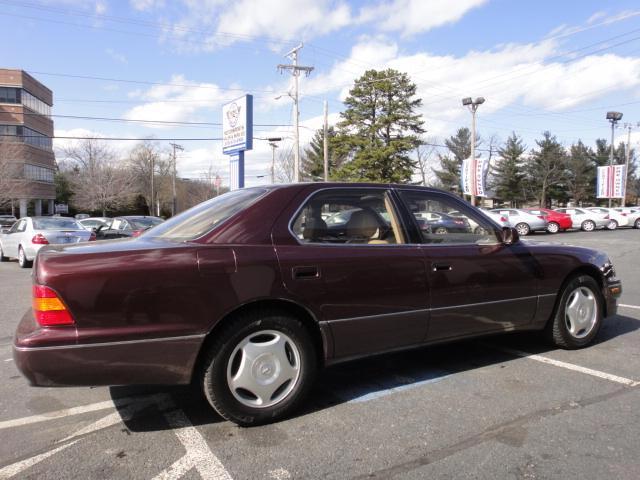 1998 Lexus LS 400 Base