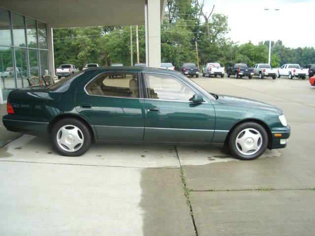 1998 Lexus LS 400 Base