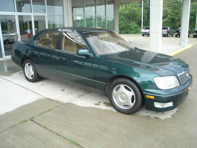 1998 Lexus LS 400 Base