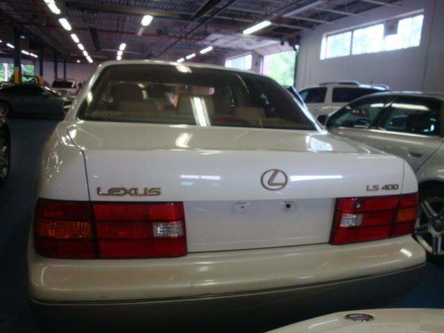 1999 Lexus LS 400 Unknown