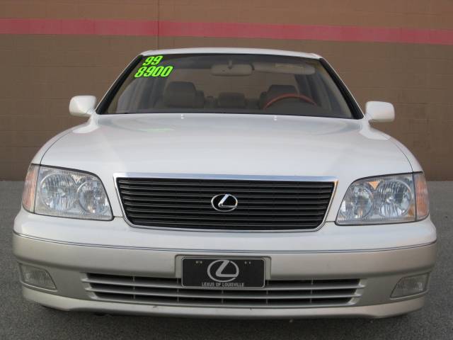 1999 Lexus LS 400 Base