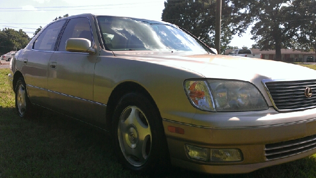 1999 Lexus LS 400 Base