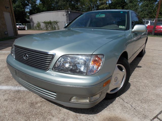 1999 Lexus LS 400 Base