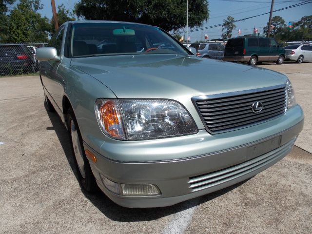 1999 Lexus LS 400 Base