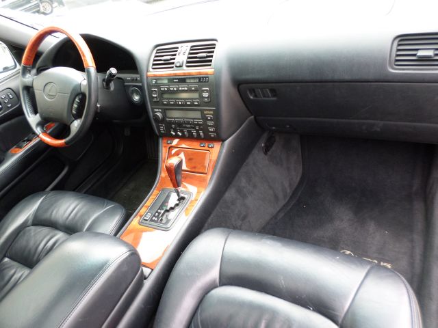 1999 Lexus LS 400 Base