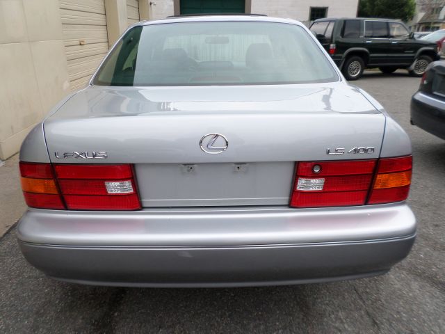 1999 Lexus LS 400 Base