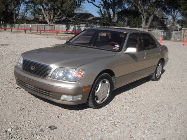 1999 Lexus LS 400 Base