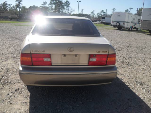 1999 Lexus LS 400 Base