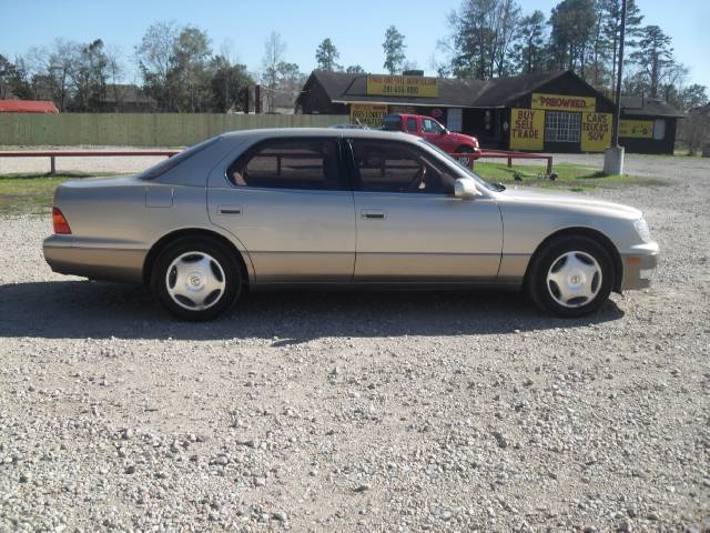 1999 Lexus LS 400 Base