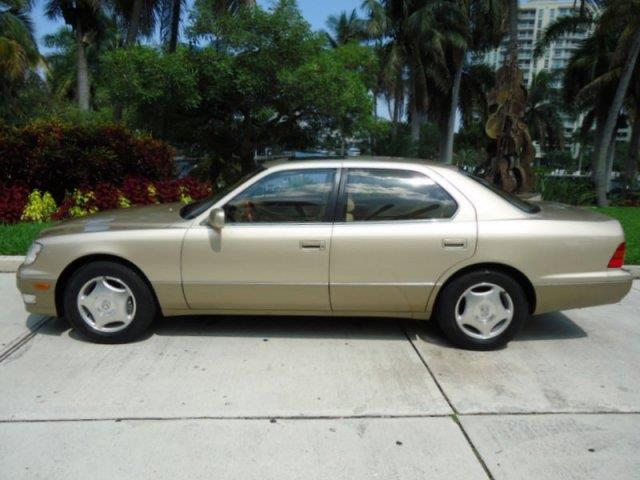 2000 Lexus LS 400 Unknown