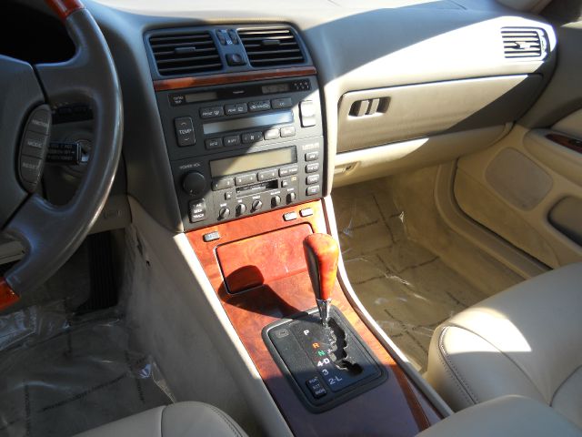 2000 Lexus LS 400 Base