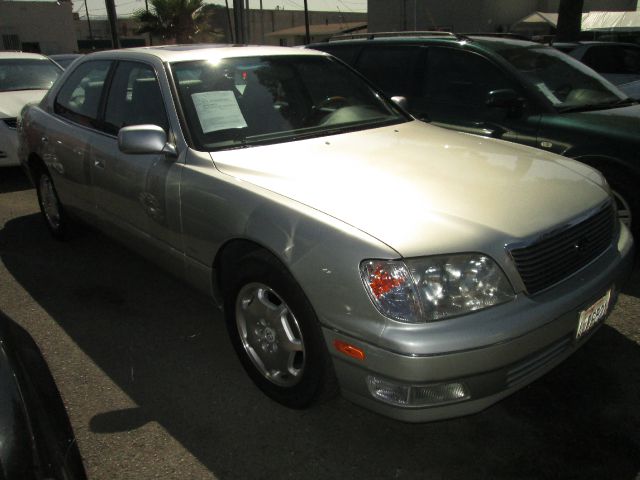 2000 Lexus LS 400 Base