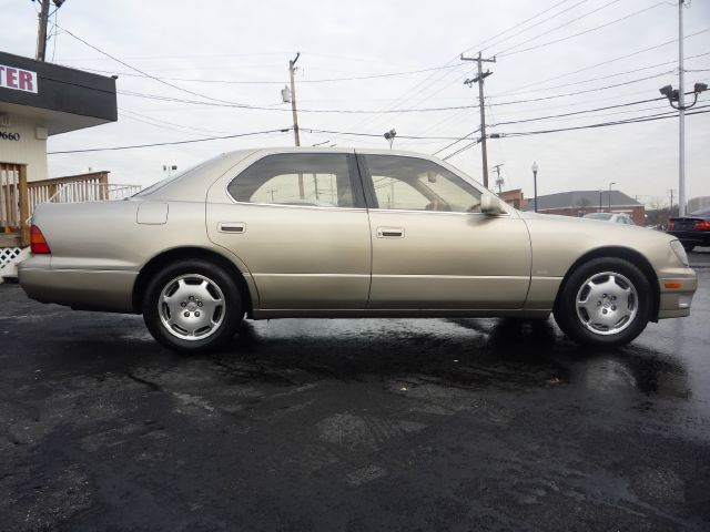 2000 Lexus LS 400 Reg Cab FLAT BED