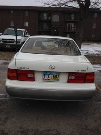 2000 Lexus LS 400 Base