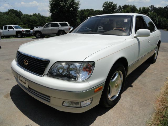 2000 Lexus LS 400 Unknown