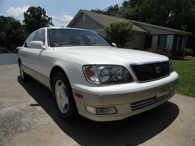 2000 Lexus LS 400 Unknown