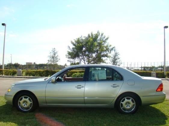 2002 Lexus LS 430 Base