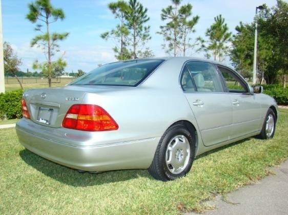 2002 Lexus LS 430 Base