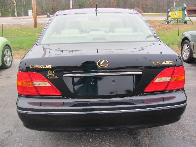 2002 Lexus LS 430 Base