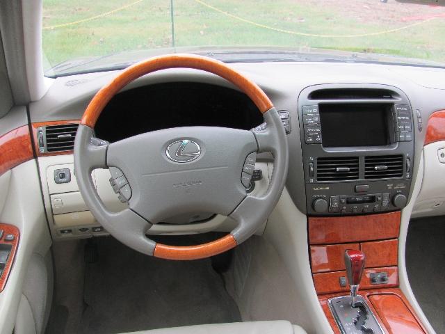 2002 Lexus LS 430 Base