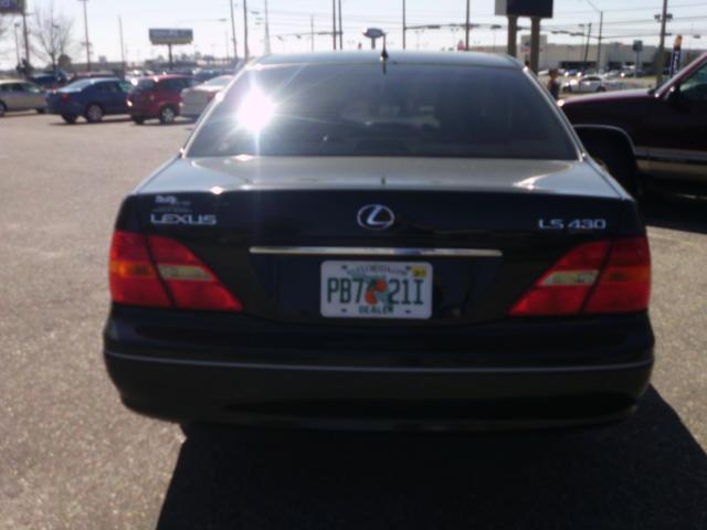 2002 Lexus LS 430 Base