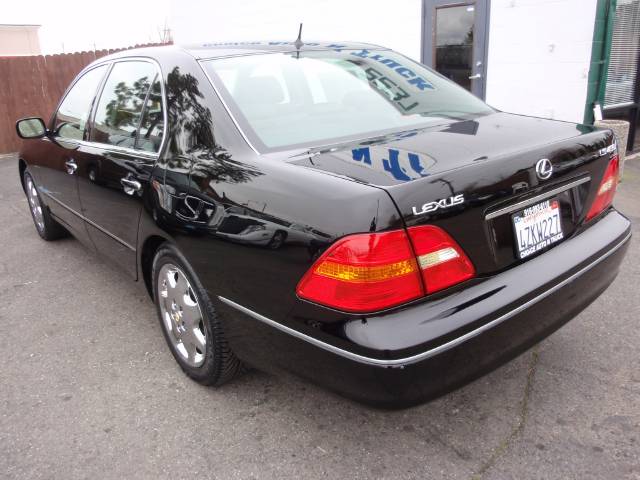 2002 Lexus LS 430 Base