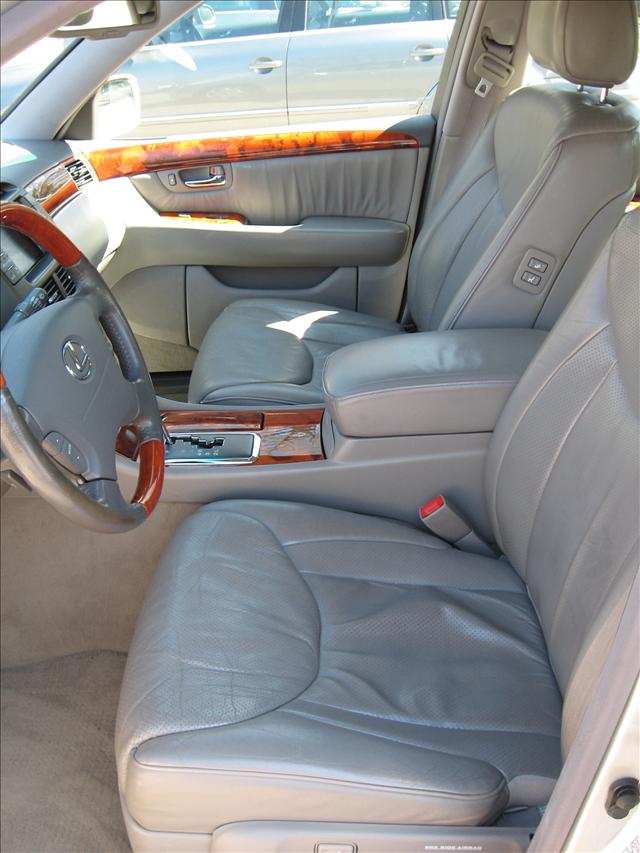 2003 Lexus LS 430 Base