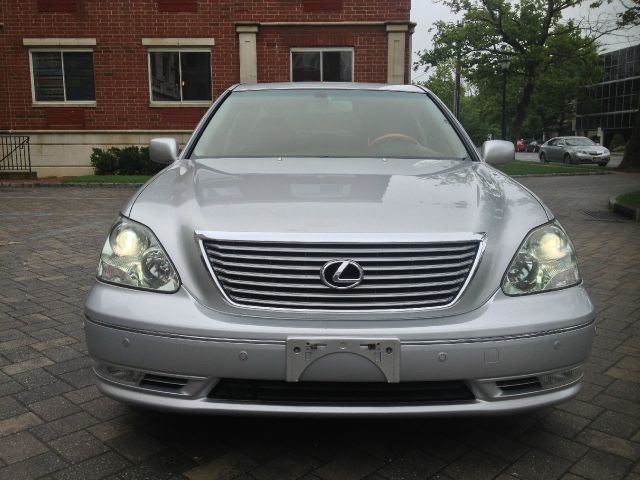 2004 Lexus LS 430 Laramie/ 1 Owner