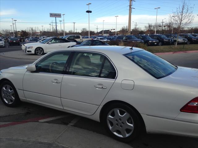 2004 Lexus LS 430 Sedan 4D LE (4 Cyl)