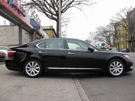 2007 Lexus LS 460 SE Sedan