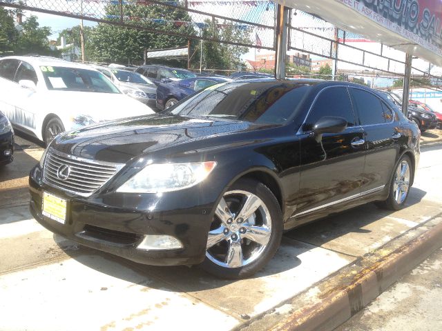 2007 Lexus LS 460 7 Passenger Quad Seating 4 Door