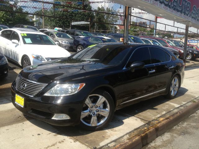 2007 Lexus LS 460 7 Passenger Quad Seating 4 Door