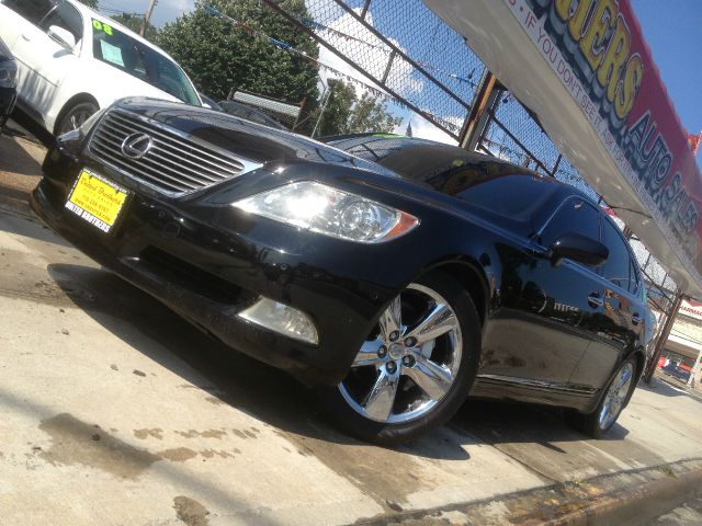 2007 Lexus LS 460 7 Passenger Quad Seating 4 Door