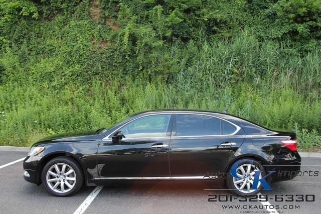 2009 Lexus LS 460 LT Extended,8 FOOT BOX