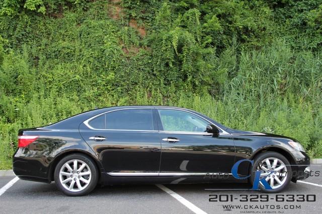 2009 Lexus LS 460 LT Extended,8 FOOT BOX