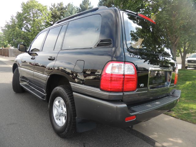 1999 Lexus LX 470 Base