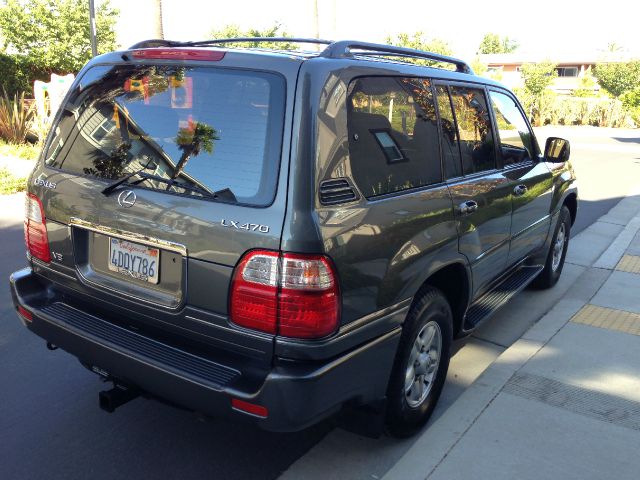 1999 Lexus LX 470 Base