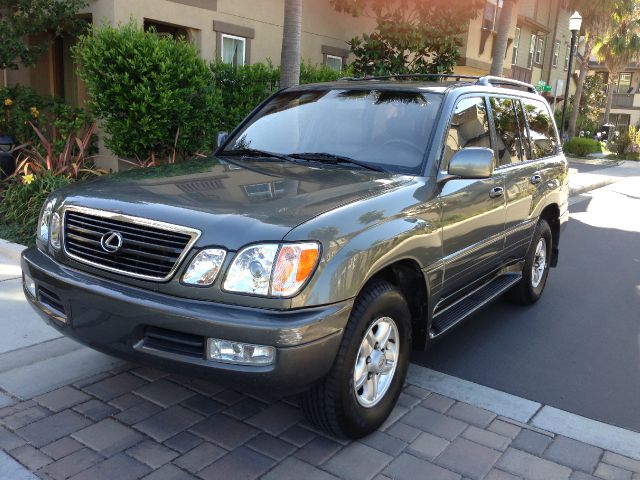 1999 Lexus LX 470 Base