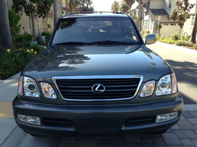 1999 Lexus LX 470 Base