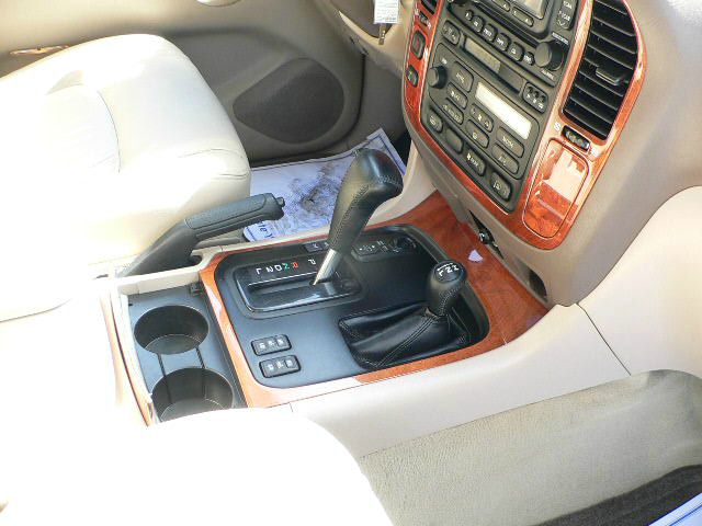 1999 Lexus LX 470 Base