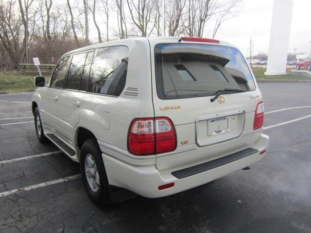 2000 Lexus LX 470 Unknown