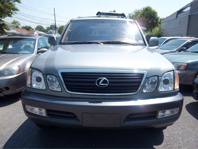 2001 Lexus LX 470 Base