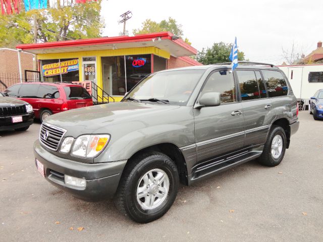 2001 Lexus LX 470 Base