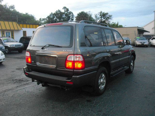 2002 Lexus LX 470 Scion XB